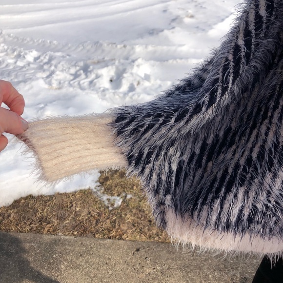 EUC Sweater - Picture 7 of 8